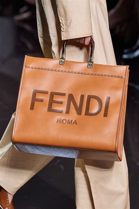 borse fendi inverno 2019 2020|borse fendi shopper.